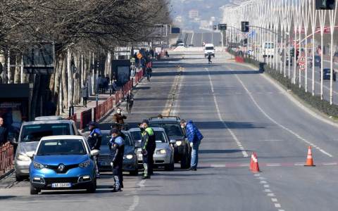 Hyjne sot ne fuqi masat e reja: Qarkullimi dhe aktiviteti i bareve deri ne 22:00